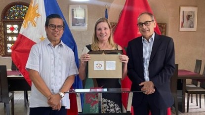 Phl Embassy donates to quake-hit Moroccan students 